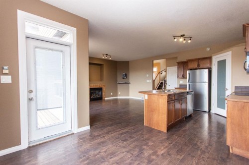 152 Oswald Close, Red Deer, AB - Indoor Photo Showing Kitchen