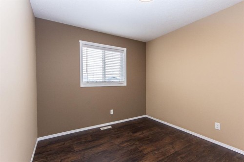 152 Oswald Close, Red Deer, AB - Indoor Photo Showing Other Room