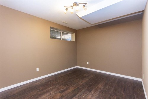 152 Oswald Close, Red Deer, AB - Indoor Photo Showing Other Room