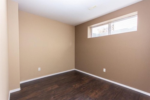 152 Oswald Close, Red Deer, AB - Indoor Photo Showing Other Room