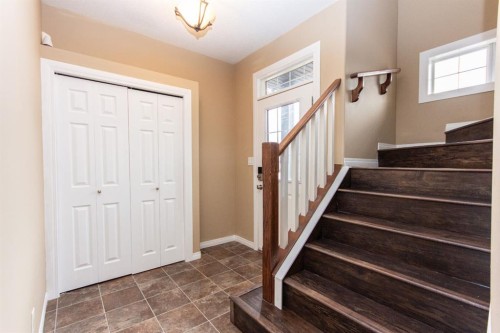 152 Oswald Close, Red Deer, AB - Indoor Photo Showing Other Room