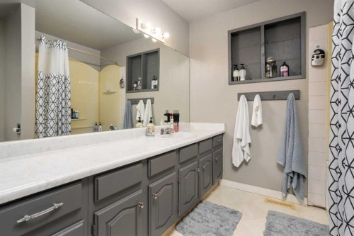 3803 63 Street, Camrose, AB - Indoor Photo Showing Bathroom