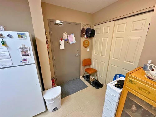 309-80A Kelloway Crescent, Red Deer, AB - Indoor