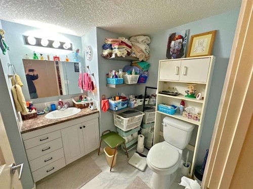 309-80A Kelloway Crescent, Red Deer, AB - Indoor Photo Showing Bathroom