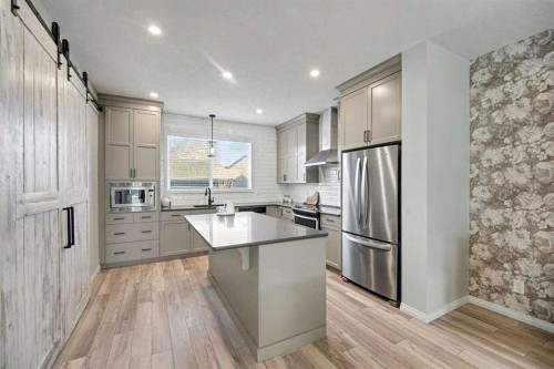 15 Rowley Common Nw, Calgary, AB 