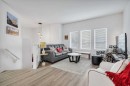 98 Village Crescent, Red Deer, AB  - Indoor Photo Showing Living Room 