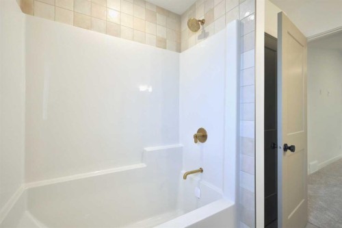20 Eaton Crescent, Red Deer, AB - Indoor Photo Showing Bathroom