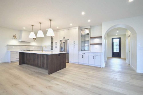 20 Eaton Crescent, Red Deer, AB - Indoor Photo Showing Kitchen With Upgraded Kitchen