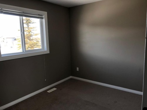 31-6802 50 Avenue, Camrose, AB - Indoor Photo Showing Other Room