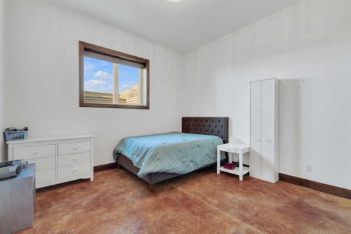 28012 Township Road 394, Rural Lacombe County, AB - Indoor Photo Showing Bedroom