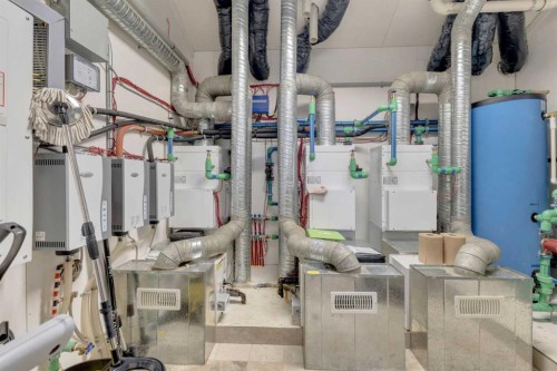 28012 Township Road 394, Rural Lacombe County, AB - Indoor Photo Showing Gym Room