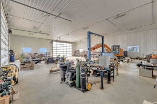 28012 Township Road 394, Rural Lacombe County, AB - Indoor Photo Showing Garage