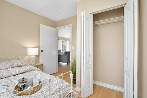 8 Sunnyside Drive, Rural Ponoka County, AB - Indoor Photo Showing Bedroom