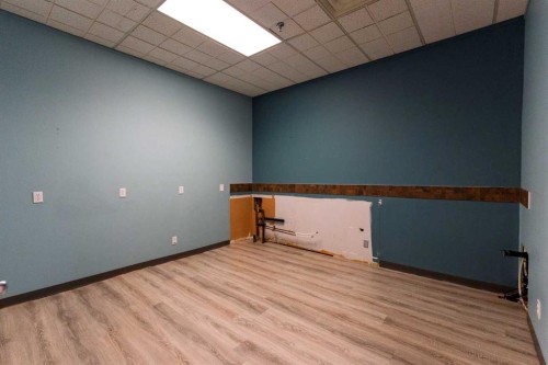 3-4929 50 Street, Red Deer, AB 