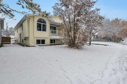 5130 48 Street  Lacombe, AB T4L 1J2