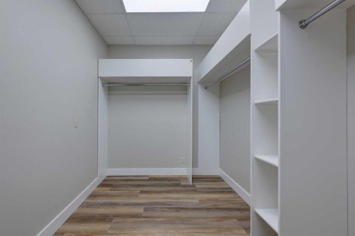 203-5116 52 Street, Red Deer, AB 