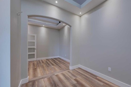 203-5116 52 Street, Red Deer, AB 