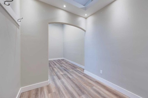 203-5116 52 Street, Red Deer, AB 