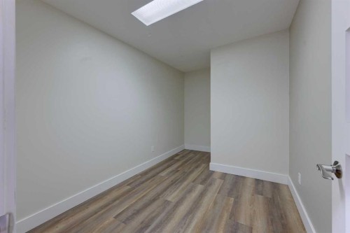 203-5116 52 Street, Red Deer, AB 