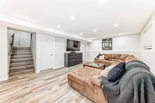 37 Heartland Crescent, Penhold, AB - Indoor