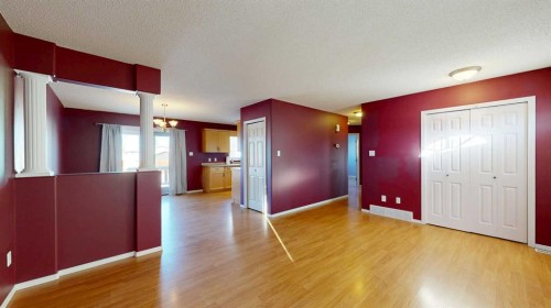 6028 52 Avenue, Stettler, AB - Indoor Photo Showing Other Room