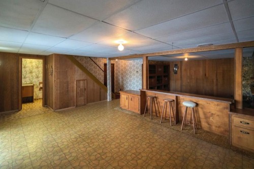 5714 48B Avenue, Camrose, AB - Indoor