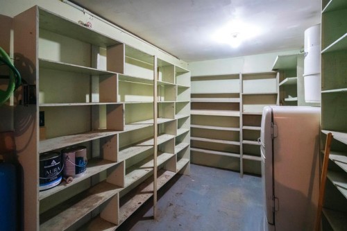 5714 48B Avenue, Camrose, AB - Indoor With Storage