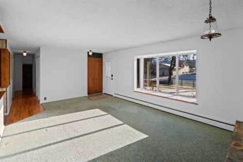 5714 48B Avenue, Camrose, AB - Indoor Photo Showing Other Room