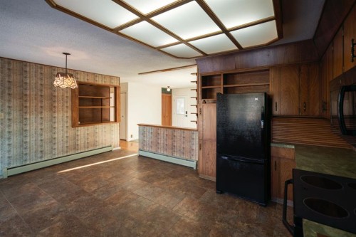 5714 48B Avenue, Camrose, AB - Indoor