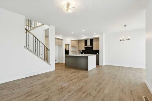 199 Langwell Common Se, Airdrie, AB - Indoor Photo Showing Kitchen