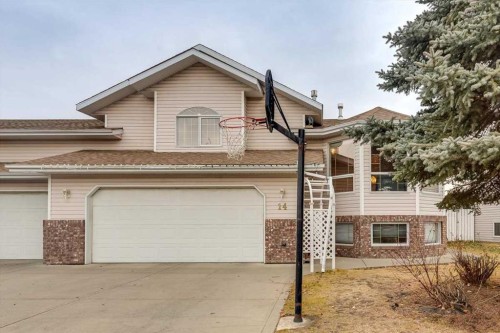 14 Lawrence Crescent, Red Deer, AB - Outdoor
