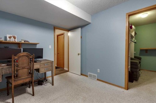 14 Lawrence Crescent, Red Deer, AB - Indoor Photo Showing Office