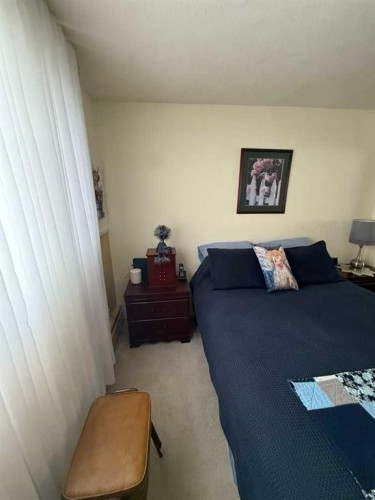 201-5519 Kerry Wood Drive, Red Deer, AB - Indoor