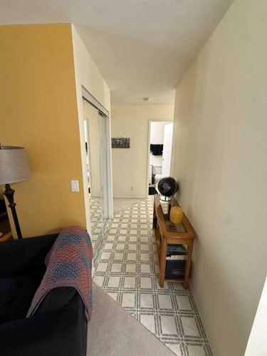 201-5519 Kerry Wood Drive, Red Deer, AB - Indoor