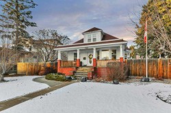 5406 50 Avenue  Lacombe, AB T4L 1N5