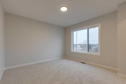 101-81 Midtown Boulevard Sw, Airdrie, AB - Indoor Photo Showing Other Room