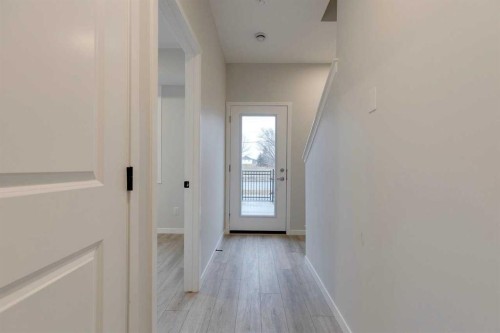 101-81 Midtown Boulevard Sw, Airdrie, AB - Indoor Photo Showing Other Room