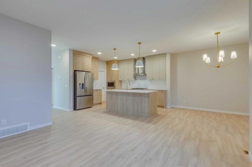 82 Alpine Common Sw, Calgary, AB - Indoor Photo Showing Kitchen