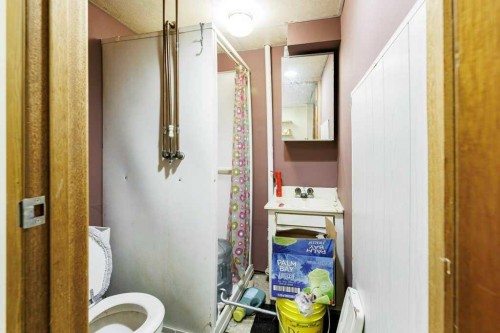 4804 Broadway Avenue, Blackfalds, AB - Indoor Photo Showing Other Room