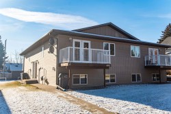5-4807 53 Avenue  Eckville, AB T0M 0X0