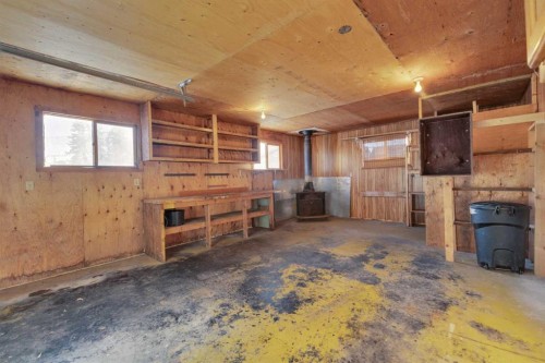 2014 24 Avenue, Delburne, AB - Indoor