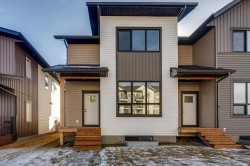 40 Irvin Way  Sylvan Lake, AB T4S 0W2