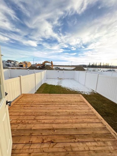 42 Irvin Way, Sylvan Lake, AB - Outdoor