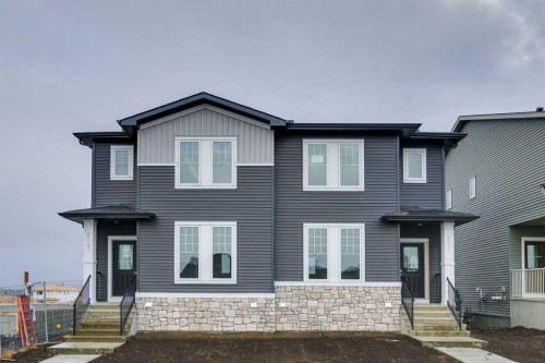 221 Bridgeport Gate SW Chestermere, AB T1X 3E2