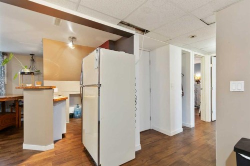 5209 42 Street, Olds, AB - Indoor