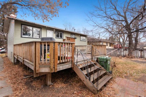 5209 42 Street, Olds, AB - Outdoor