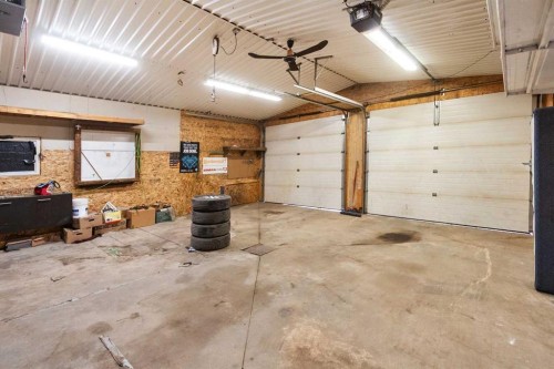 5209 42 Street, Olds, AB - Indoor Photo Showing Garage