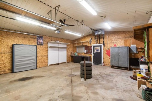 5209 42 Street, Olds, AB - Indoor Photo Showing Garage