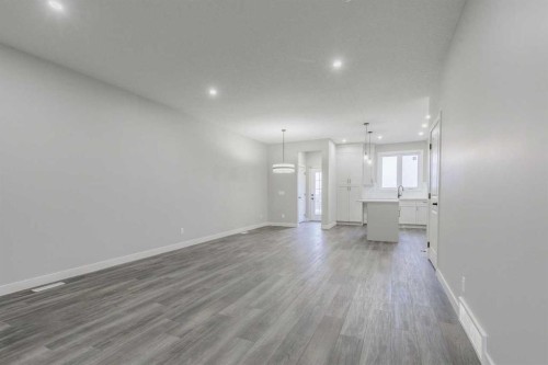 197 Bridgeport Gate, Chestermere, AB - Indoor Photo Showing Other Room