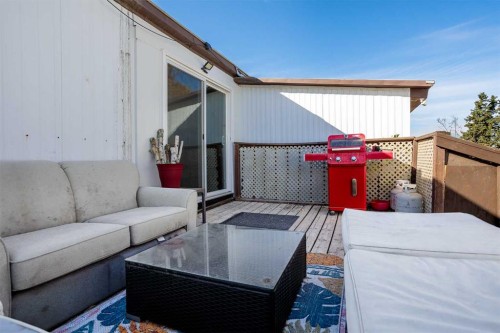 12-4504 41 Street, Camrose, AB 